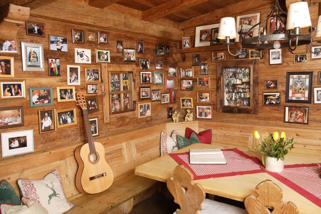 Rosis Sonnbergstuben Hotel Kitzbuhel Exterior photo